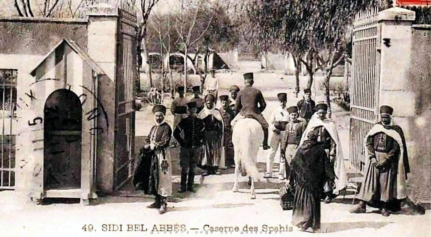 1277- Sidi-Bel-Abbes - Caserne des Spahis2.jpg